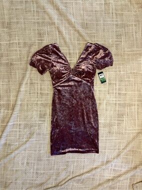 Guess NWT Mauve Crushed Velvet Puff Sleeve Mini Dress Size 2